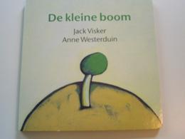 De kleine boom voorkant