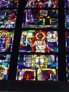 gebrandschilderd raam met christus