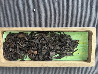 kijktafel houtsnippers