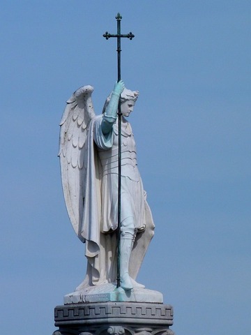 michael pixabaykrystianwin the statue 3235881 640